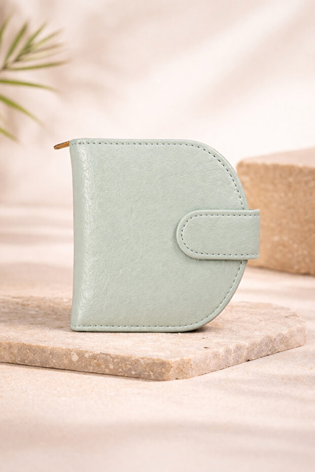 Women's Black Zippered Mini Wallet with Card Holder and Coin Compartment, Stylish Design