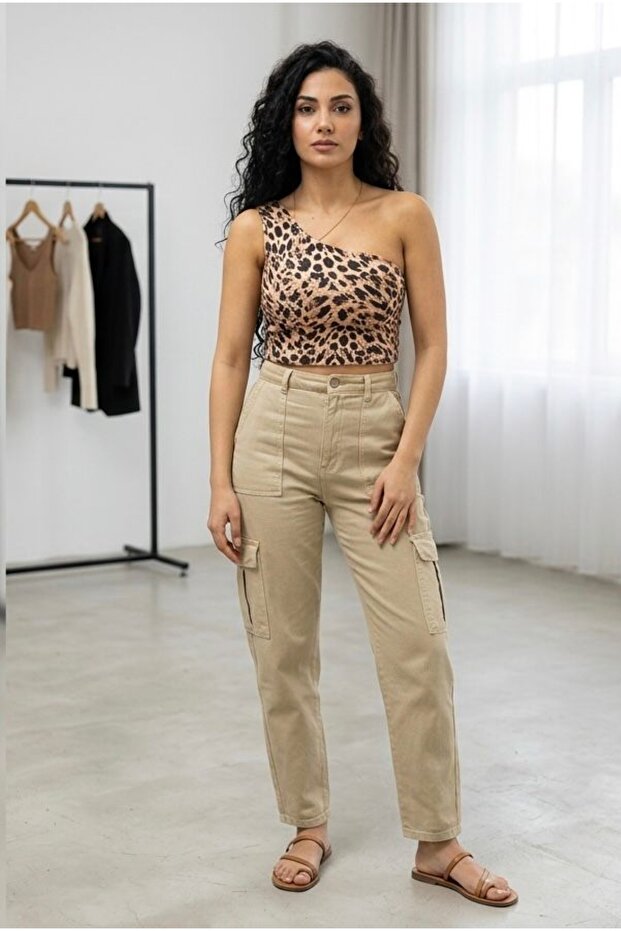 Asymmetrical One-Shoulder Crop-Blouse Bustier