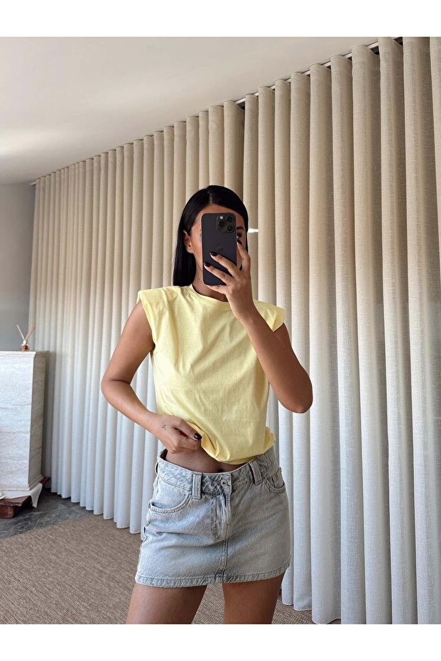 Basic with Cotton Detail - Yellow
