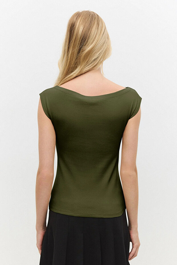Boat Neck Basic Blouse - 3