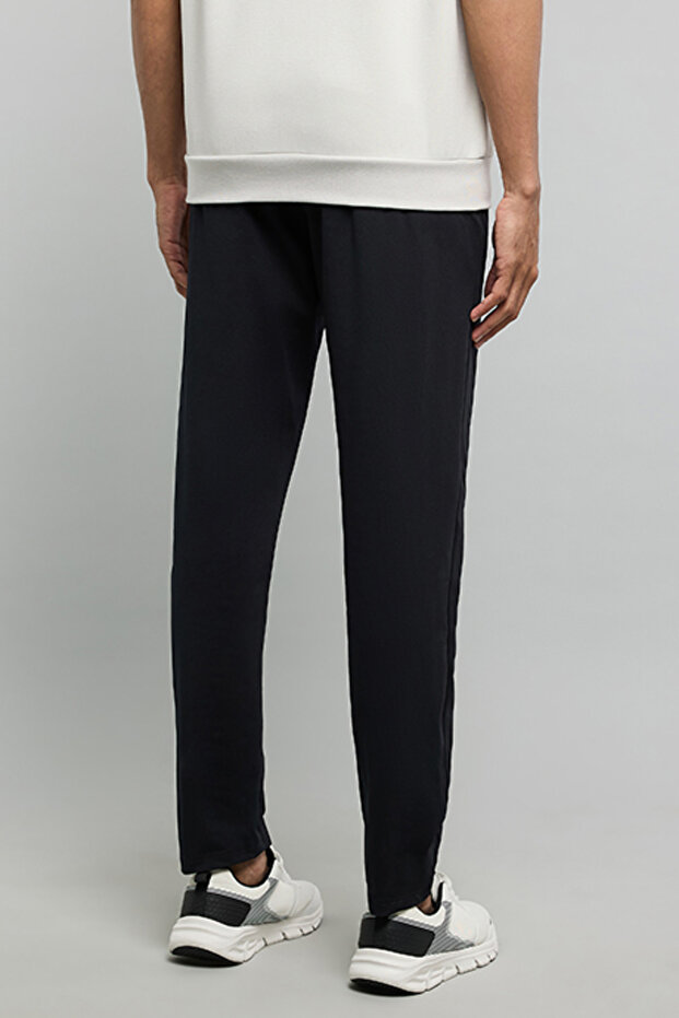 Solid Trousers with Button Closure - 5