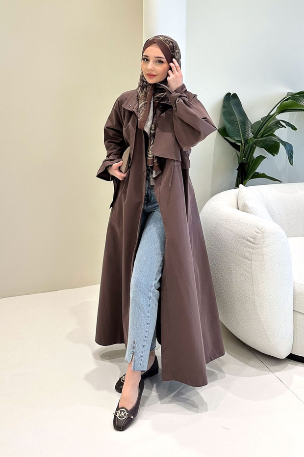 بارانی زنانه کمرجمع مدل Lyon قهوه‌ای 3