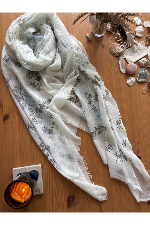 Softly Draped Muslin Floral Printed Short Tassel Shawl Pareo