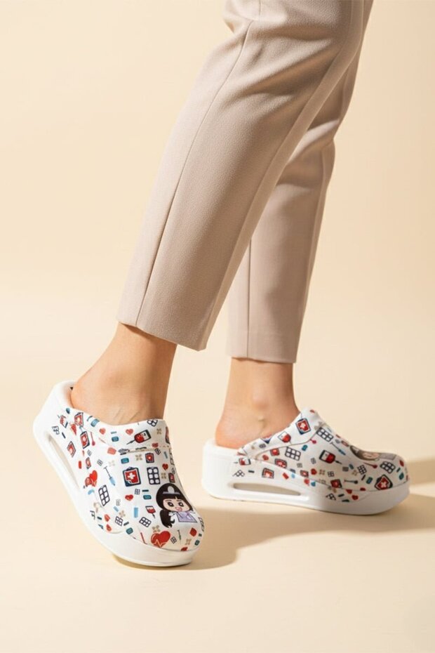 Patterned Leather Sabo Slippers Orthopedic Hospital Doctor Nurse Chef Slippers