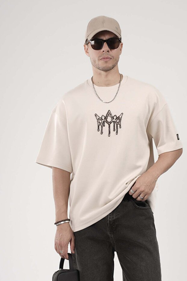 Crew Neck Oversize Fit Men's T-Shirt with Stone Logo Detail
