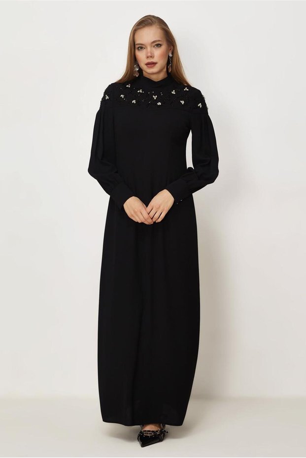 Stone and Sequin Embellished Crepe Dress 45552