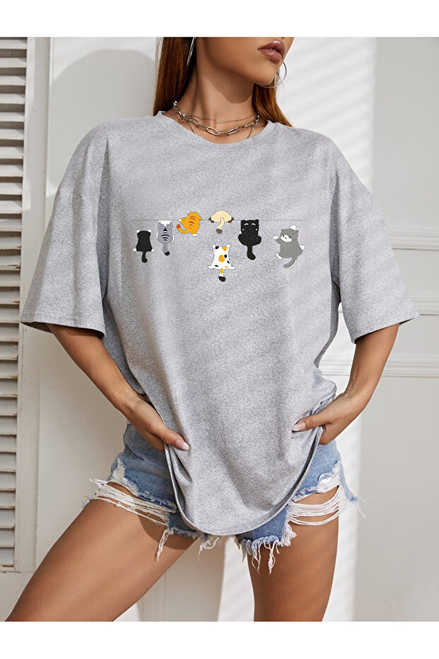 Unisex Naughty Cats Printed Design Tshirt