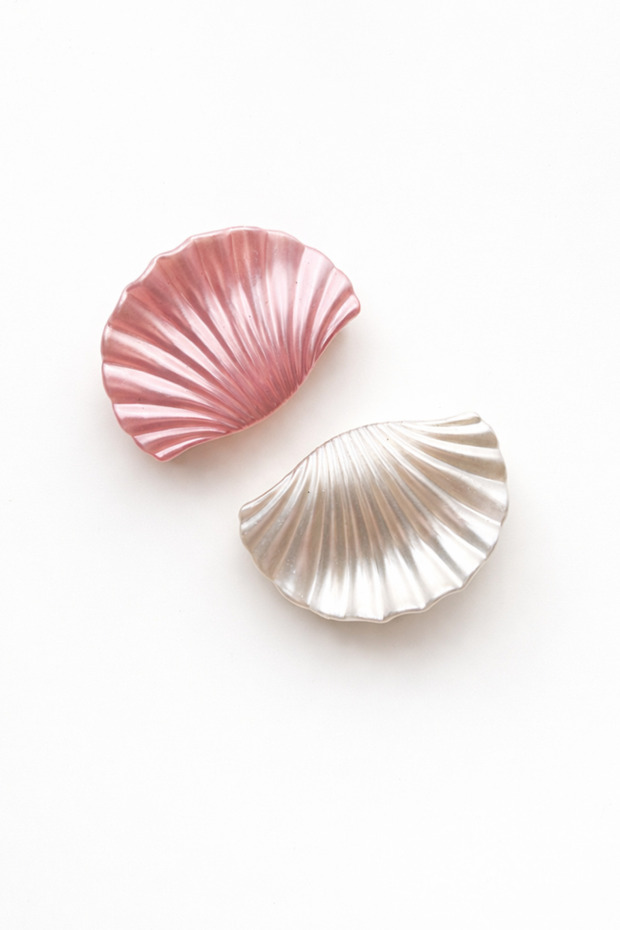 Set of 2 Sea Shell Clasp Buckles Summer Collection Beach & Casual Elegance 7.6X5 cm