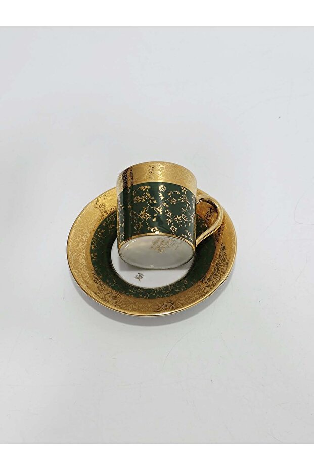طقم فناجين قهوة منقوشة بالزهور من E&F Limoges