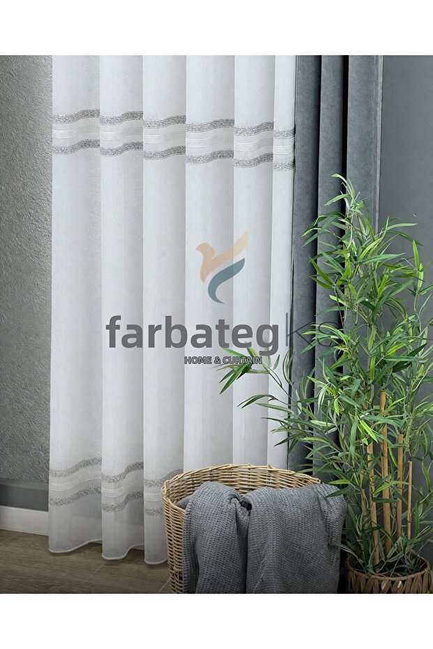 Silver Glittered Iron-On Non-Creasing 3-Layer Pleated Tulle Curtain with Silver Interlaced Stripes