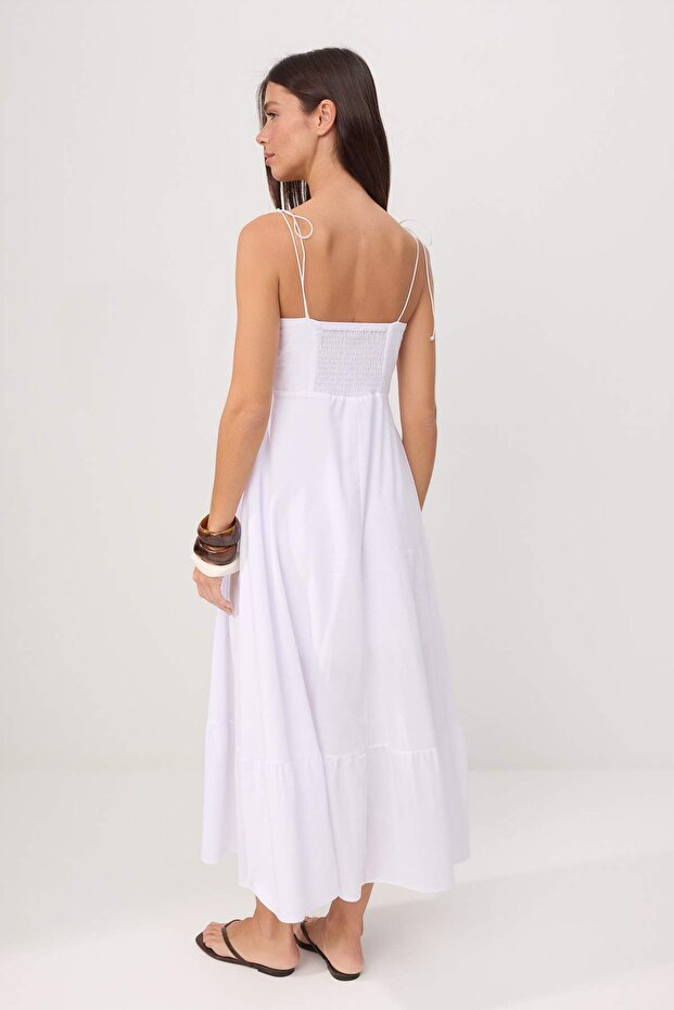Beyaz Belden Açılan Drape Detaylı Askılı Dokuma Maxi Elbise TWOSS24EL01128 - 4