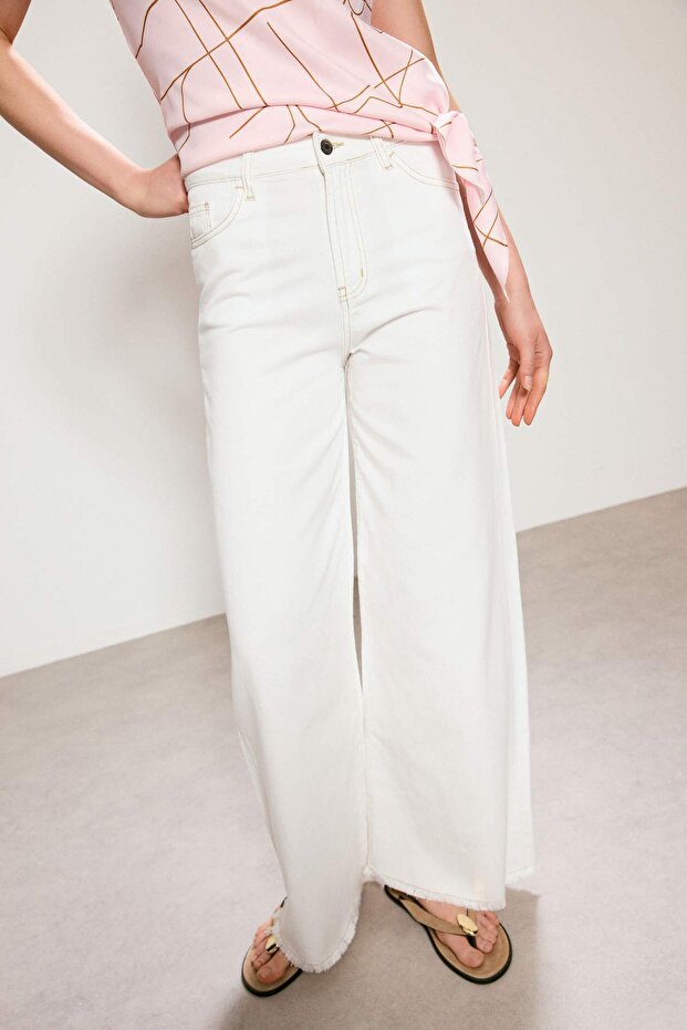 Trendyol Studio Collection Ekru Tencel Karışımlı Yüksek Bel Wide Leg Jeans TWOSS26JE00244 - 4