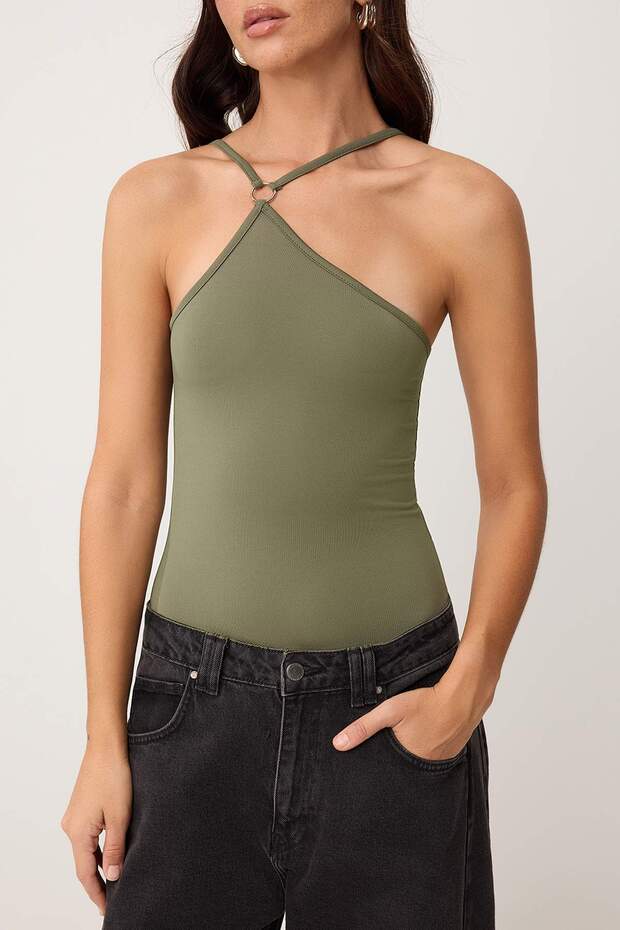Haki Vücuda Oturan Asimetrik Yaka İnce Askılı Kolsuz Esnek Örme Body TWOSS26BD00018 - 3