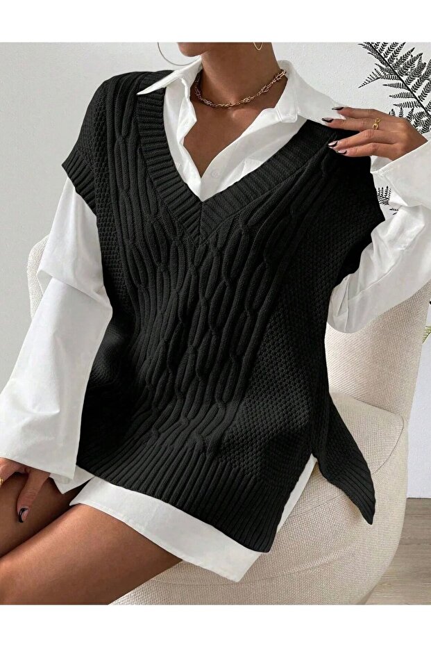 Knitted Patterned V-Neck Slit 75 cm Sweater. - 1