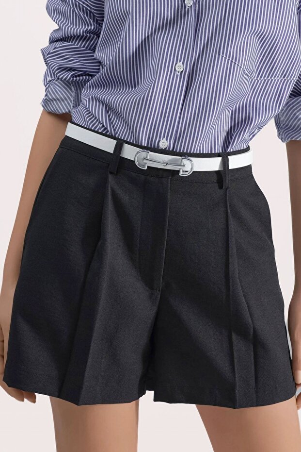 Linen Blend High Waist Pleated Detailed Shorts