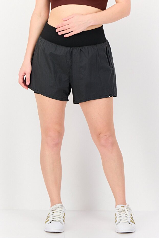 Women Sportswear Fit Training Shorts, Black