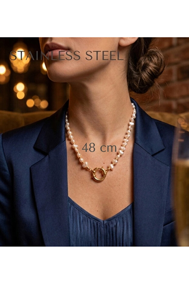Baroque Style Lock Pearl Steel Necklace
