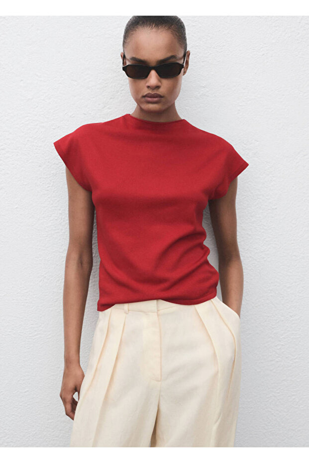 Sleeveless Slim Knit Sweater