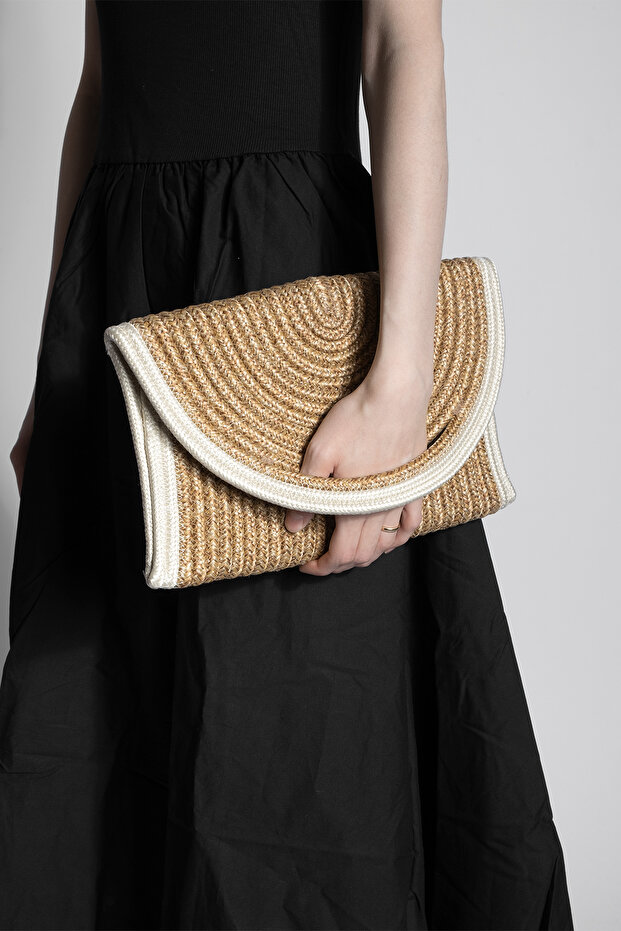 Women's Hand Knitted Magnet Closure Clutch & Portfolio Handbag Zolyan Ecru Wicker