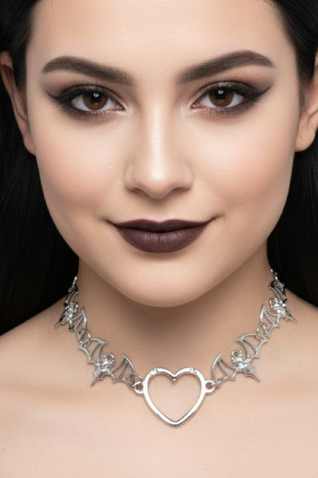 Zet Style "Nocturna Bat Heart Choker" – Gothic Bats Heart Necklace