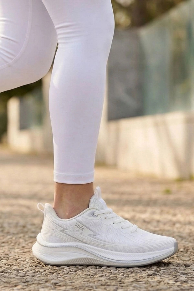 Stride Air Pro: Ultra-Lightweight Breathable Women's White Sports Shoes