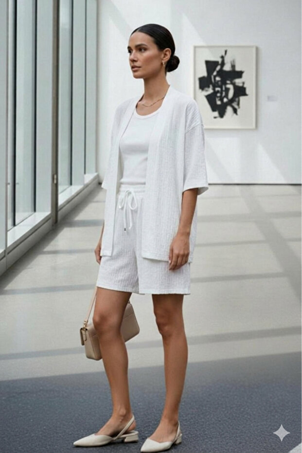 Women's White Wrinkled Textured Oversized Kimono and Elastic Waist Shorts Summer Two-Piece Set