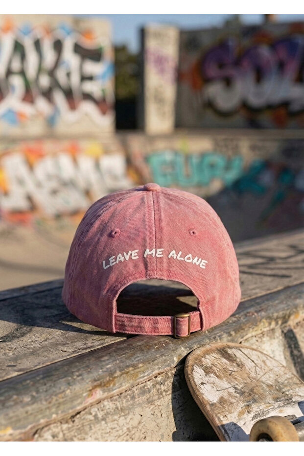 قبعة قطنية قابلة للغسل مطبوعة من الخلف للجنسين - قبعة عتيقة الطراز قابلة للتعديل مع نص مطبوع على الخلف