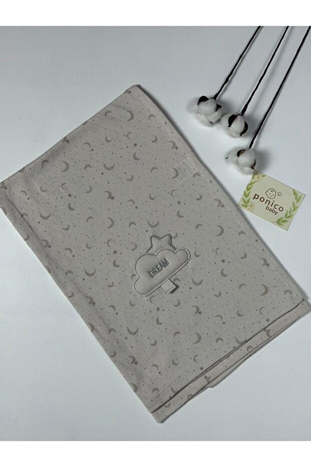 Moon and Star Patterned Blanket