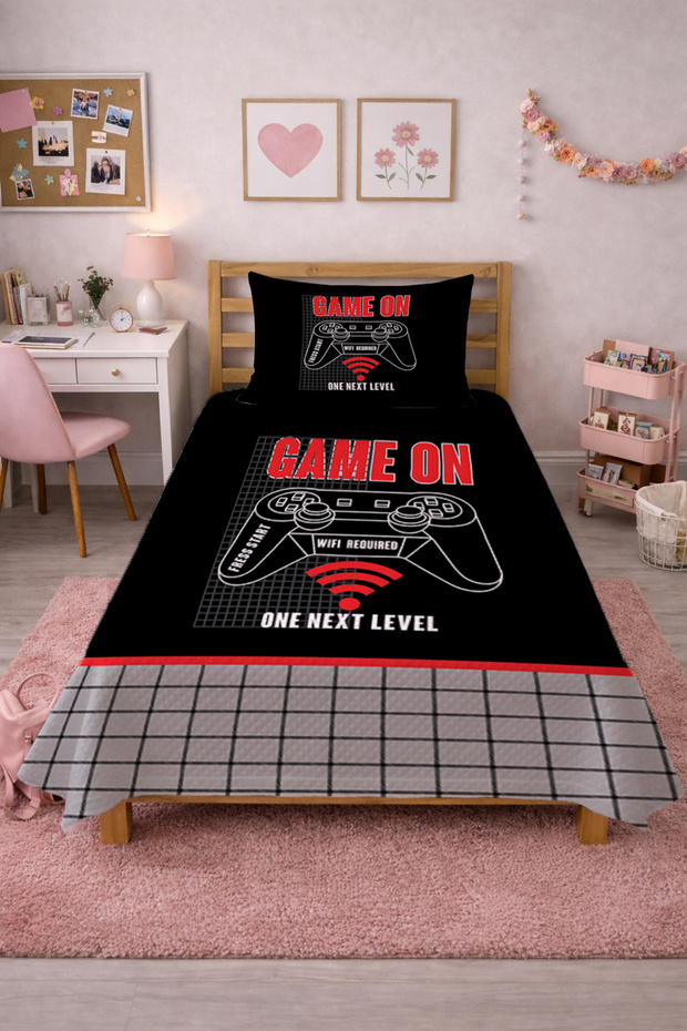 غطاء سرير مزخرف باللون الرمادي الحديث من Gamer Console Theme Black Red Young Pike Team-Tech Gamer Modern Gray