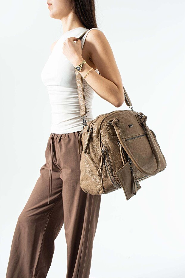 Washable Leather Multi-Compartment, Shoulder and Arm Bag Brown Model: (571-14-18E)