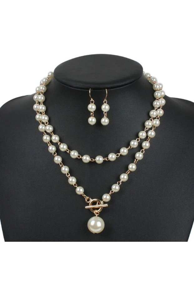 2-Piece Women's Jewelry Set with Pearl Detail - Necklace and Earring Combination