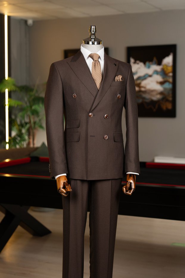 Exclusive Double-Breasted Suit – Slimfit, Choose One Size Larger.
