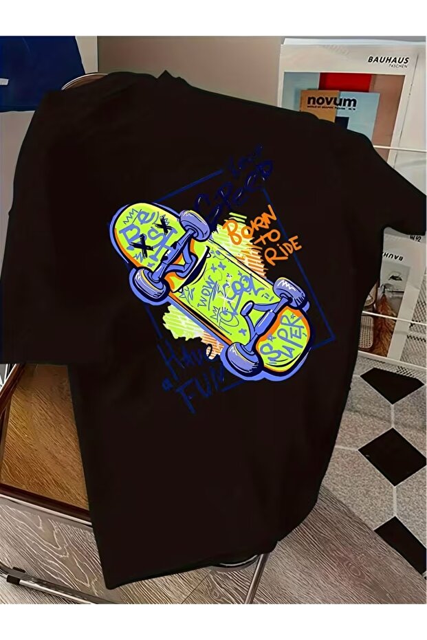 Unisex Skateboard Printed Oversize Crew Neck T-Shirt