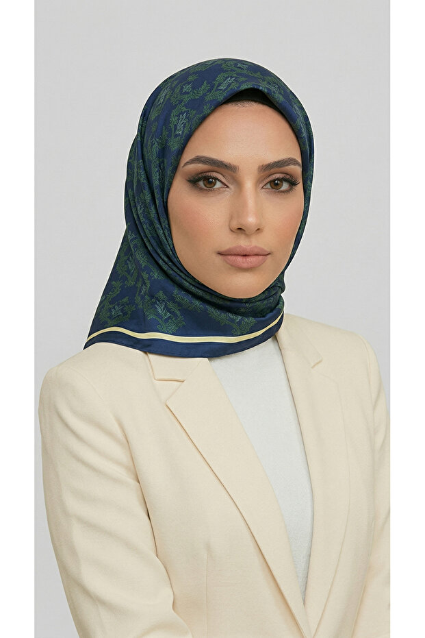 وشاح من الرايون بنقشة السارماشيك