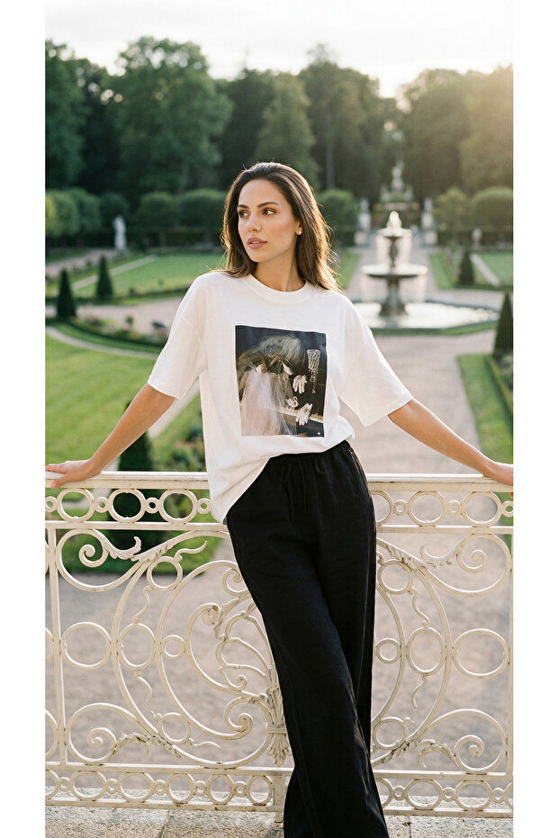 Ecru Oversize Crew Neck Printed Basic Short Sleeve Women's T-Shirt