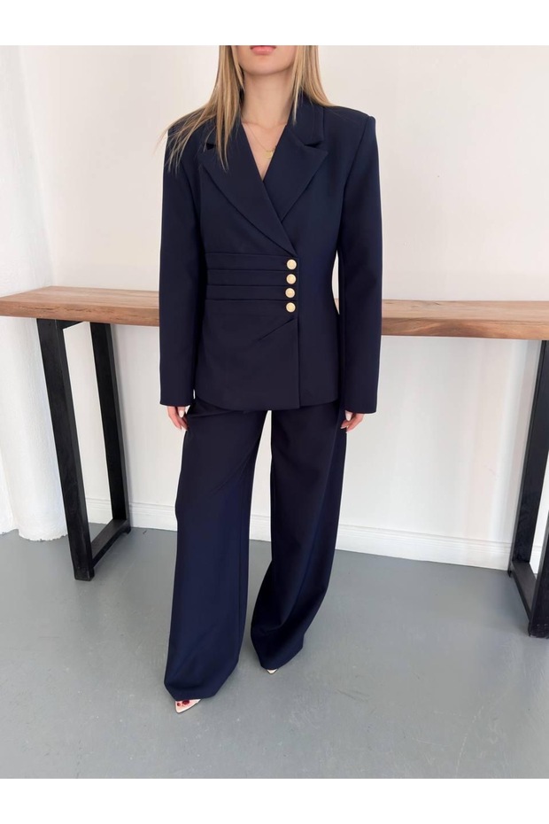 Side Closure Buttoned Double Blazer Suit - 2