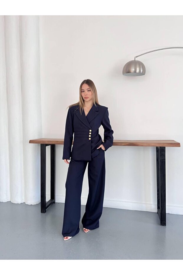 Side Closure Buttoned Double Blazer Suit - 3