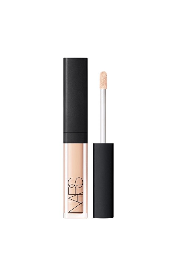 Radiant Creamy Concealer Mini Travel Size Concealer Vanilla 1.4 ml Elsbeauty