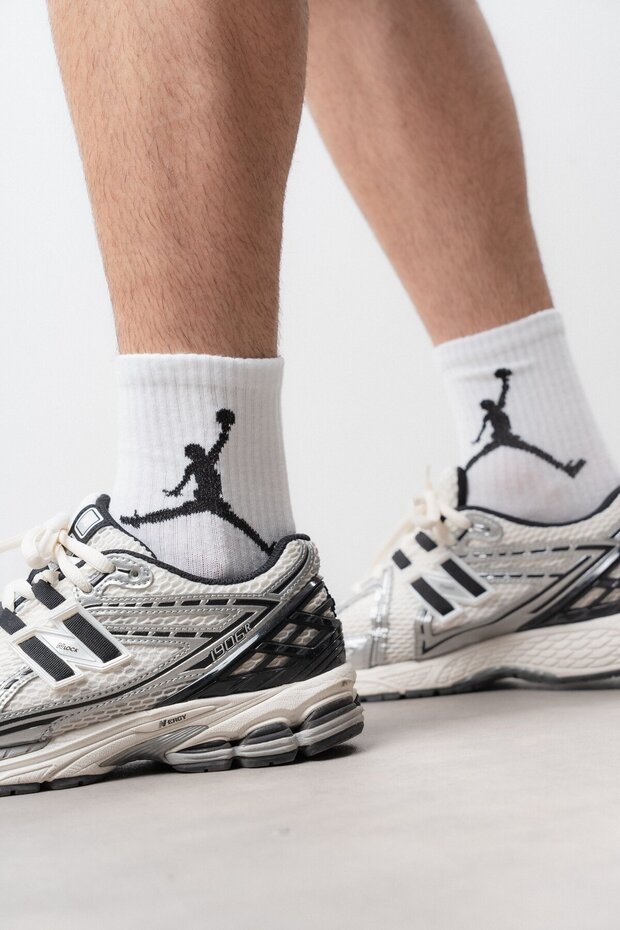Unisex Basketball Silhouette Long Socks White