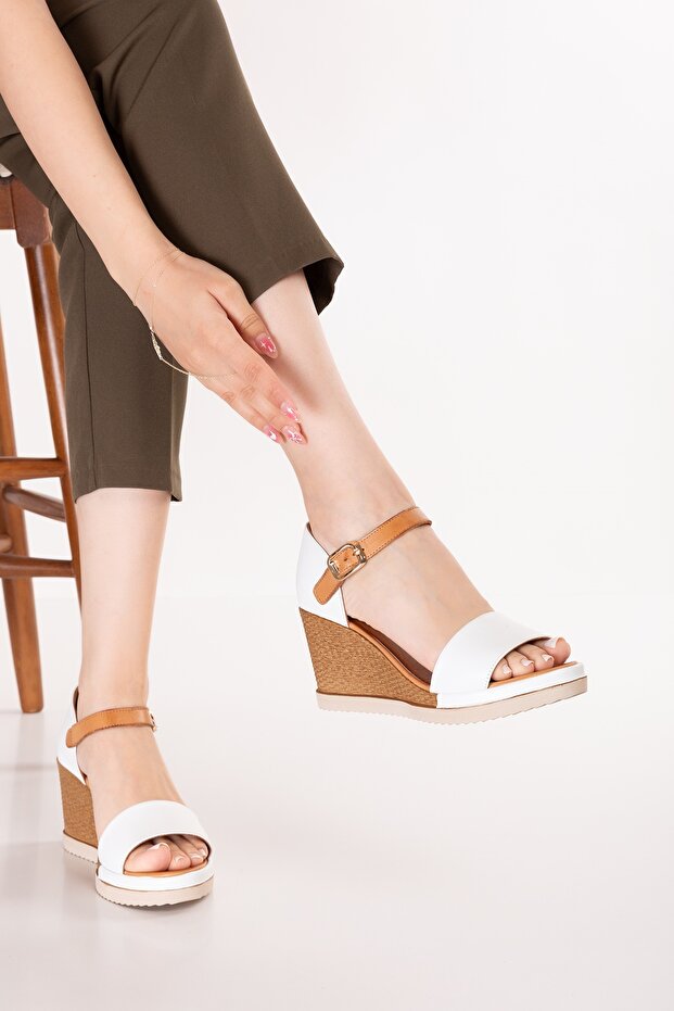Genuine Leather Padded Heeled Casual Sandals Pkr.506 White