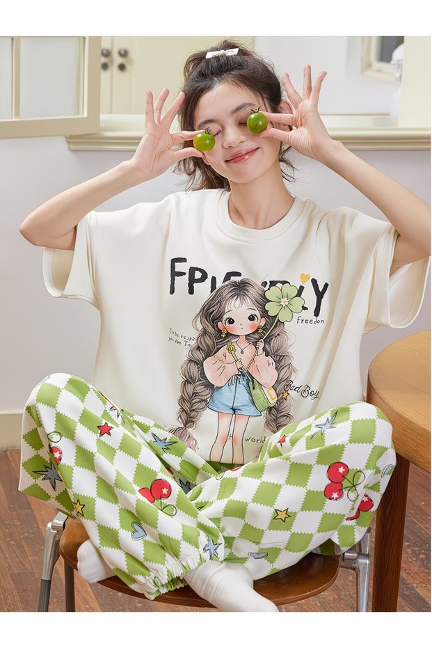 Retro Vintage Girl Graphic Printed Unisex Oversize T-Shirt