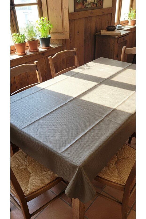Stain-Proof, Fireproof, Waterproof Decorative Rectangular Jacquard Patterned Tablecloth (120X160) - 1