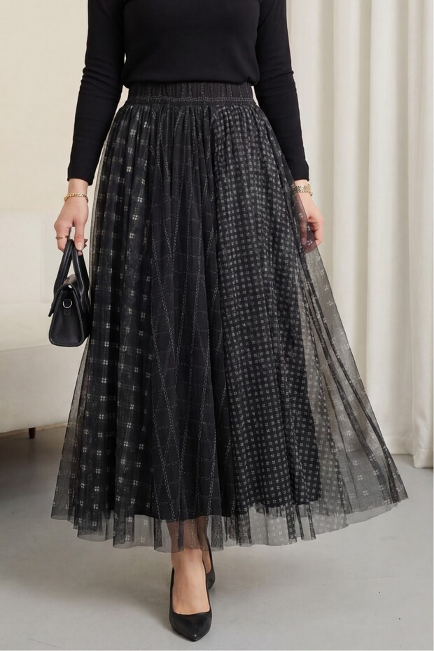 Square pattern elastic waist lined tulle skirt - black