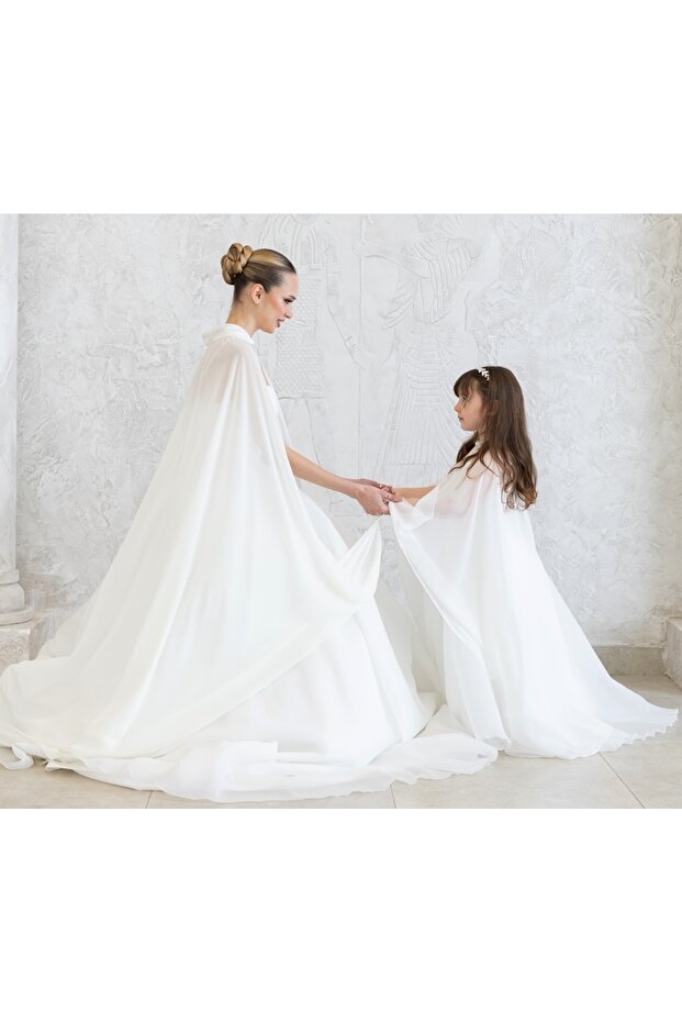 Adult+Kids White Kaftan Bindallı Cape over Dress