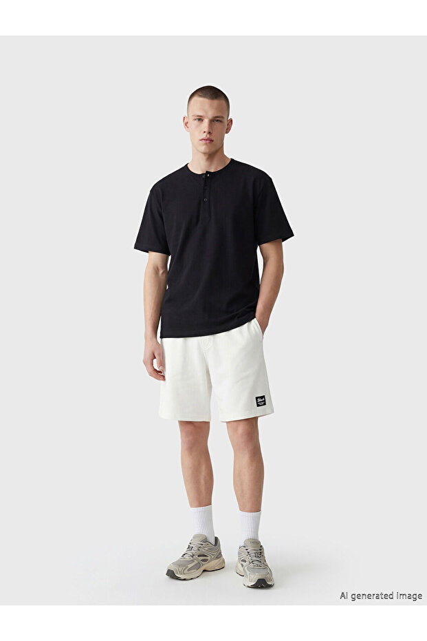 Ecru Standard Fit Men's Shorts from Güli̇s Gi̇yi̇m
