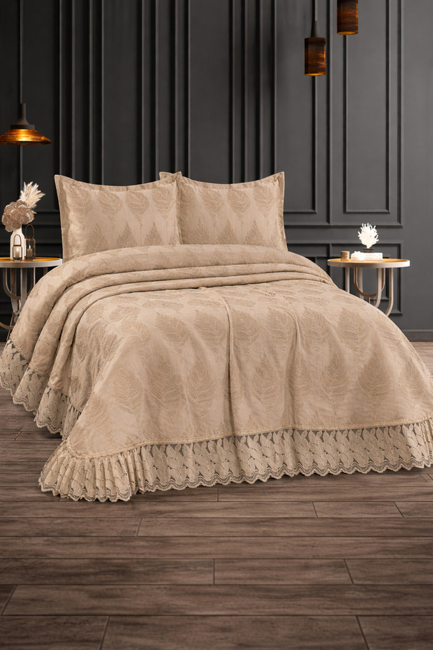 Ela French Laced Dowry Double King Size Pique Cover Set / Bedspread Set 3 Pieces
