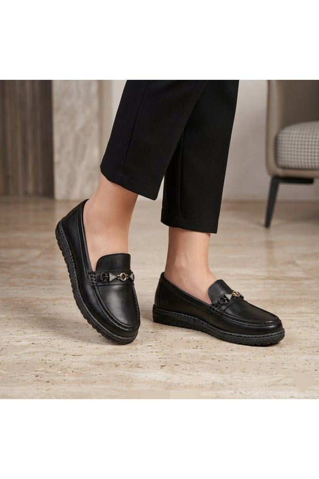 Soft Leather Lightweight Summer Women's Genuine Leather Ballerina Shoes with Stone Band Accessories