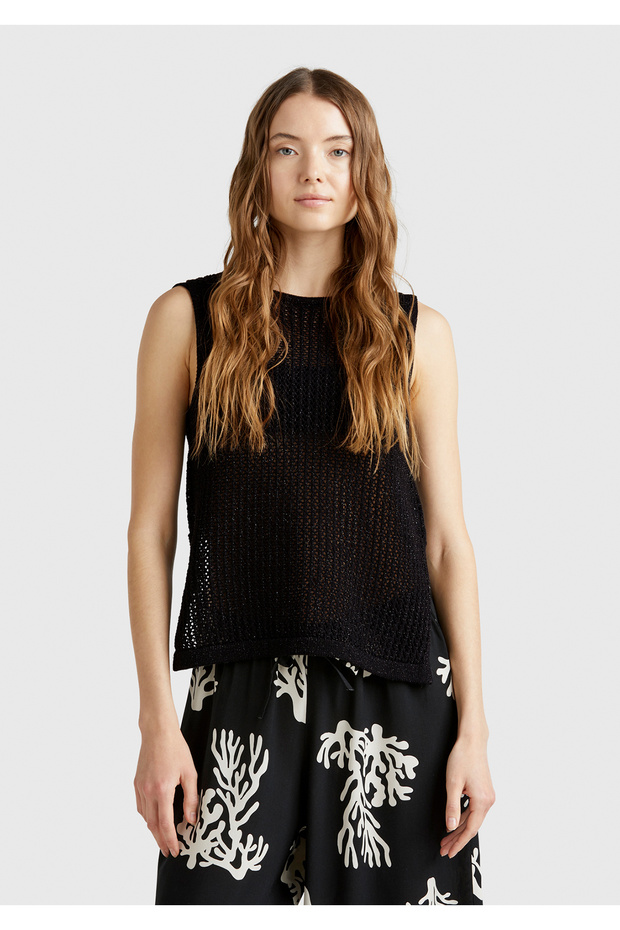 Women's Black Cotton Blend All-Over Patterned Crew Neck Sleeveless Top