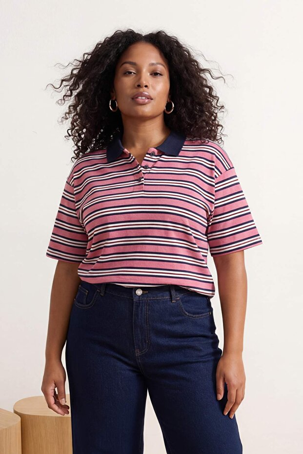 Pembe Polo Yaka Çizgili Crop Örme Büyük Beden Bluz TBBSS26AF00120 - 2