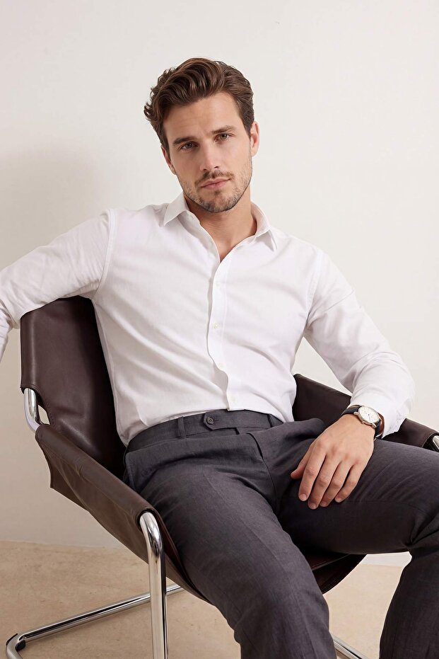 Beyaz Normal Kalıp/Regular Fit Dokulu Yazlık Erkek Dokuma Gömlek TMNSS26GO00028 - 2